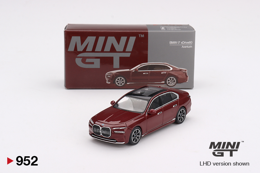 Truescale (TSM) Mini GT 952 1:64 BMW i7 xDrive60 Aventurin