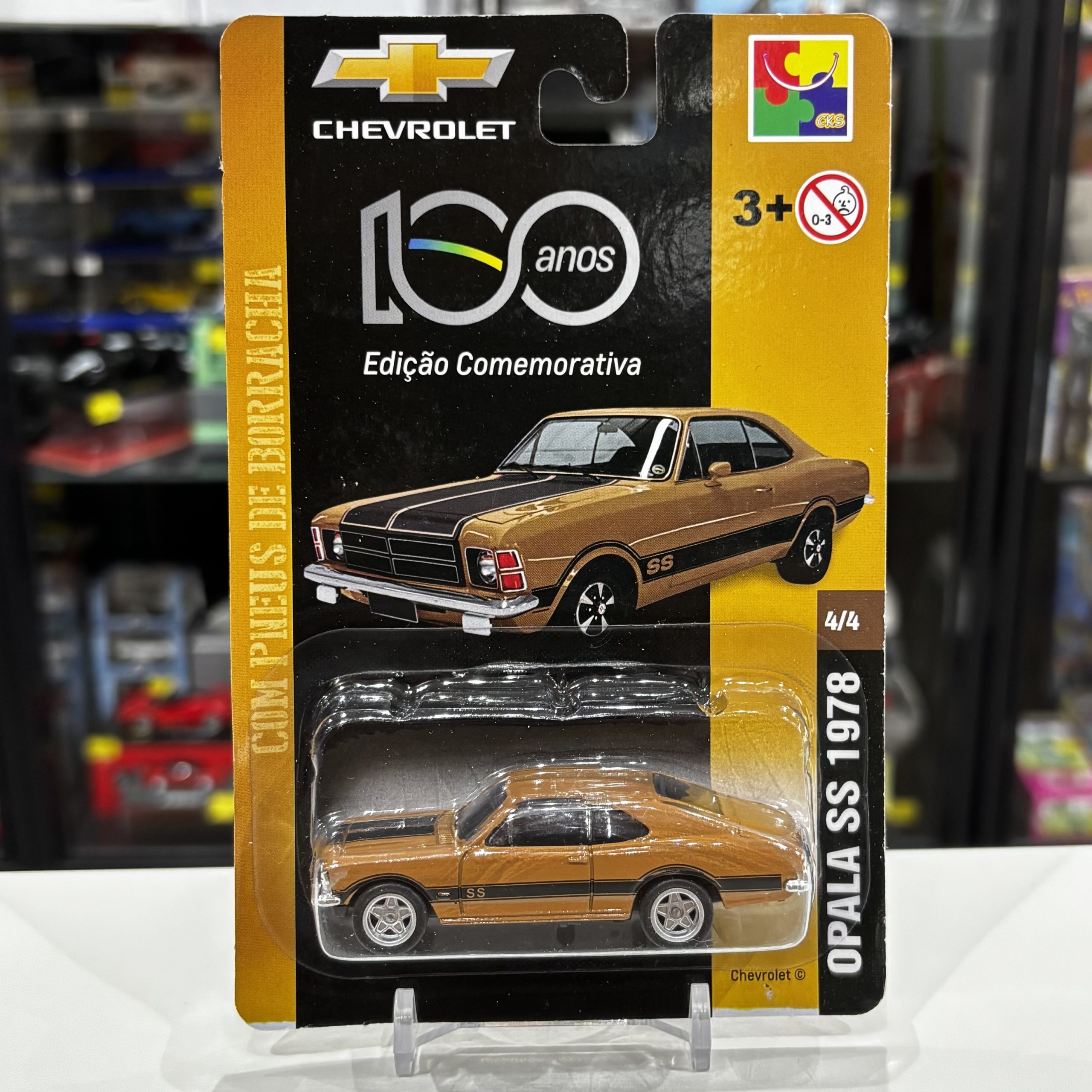 CKS 1978 Chevrolet Opala SS gold-brown with rubber tyres