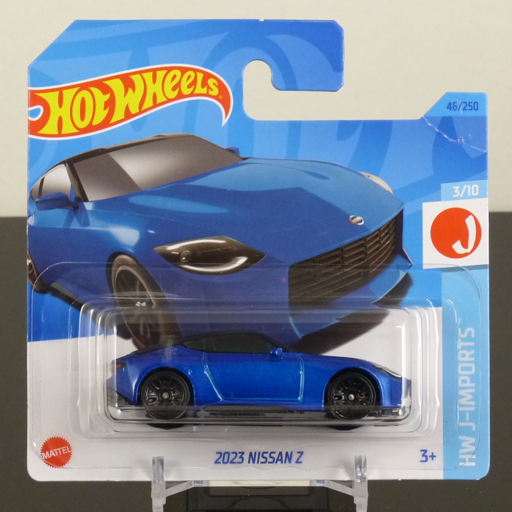 Hot Wheels Mainline 2023 046/250 2023 Nissan Z Metallic blue SHORT CARD SEALED